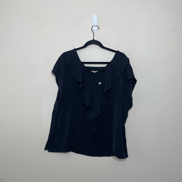 Elizabeth & Clarke The Bronte All Hours Top - Picture 2 of 5